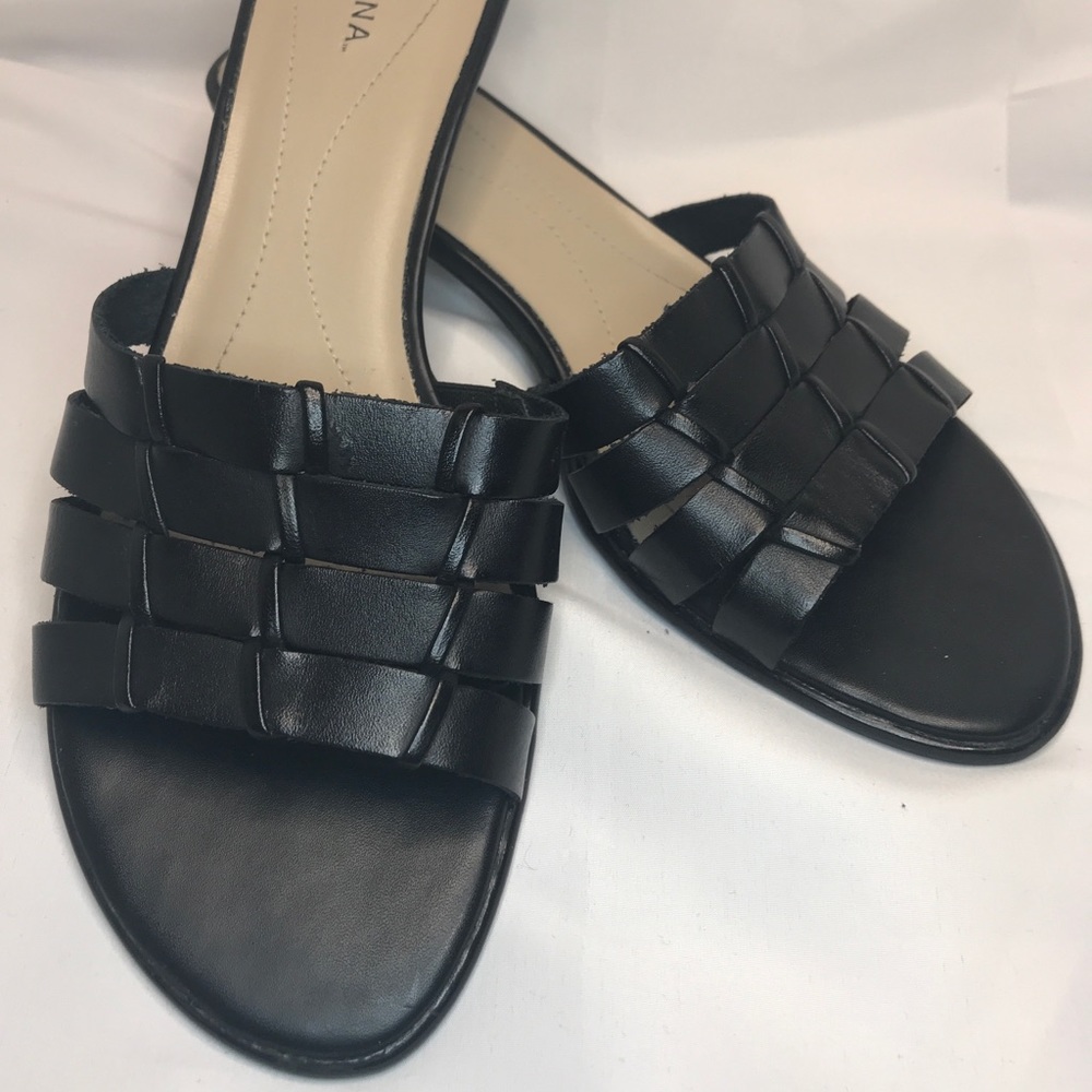 Merona Women’s slip on shoes